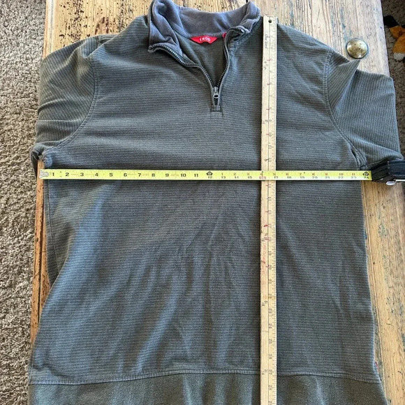 Izod Men's Pullover Size Small - Picture 6 of 6